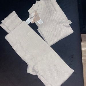 2 piece set
